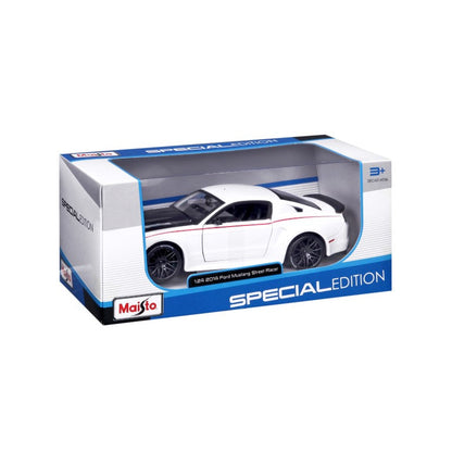 Bburago Maisto 2014 Ford Mustang Street Racer White 1:24